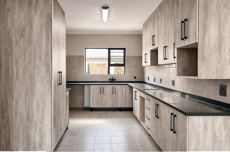 3 Bedroom Property for Sale in Waterval East North West